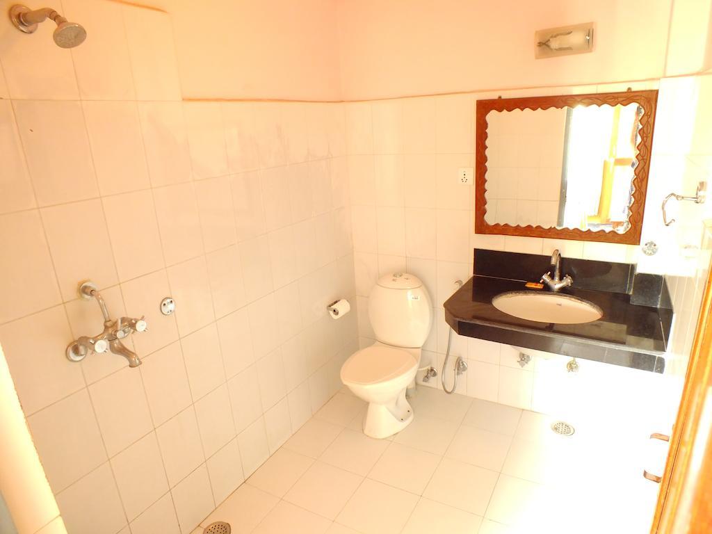 Hotel Greenland Pokhara Habitación foto